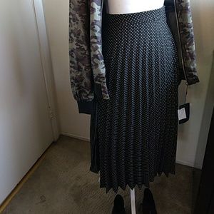 Zara skirt pleated black with white dots size M